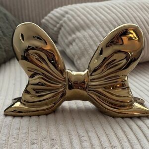 Gold Bow Decor